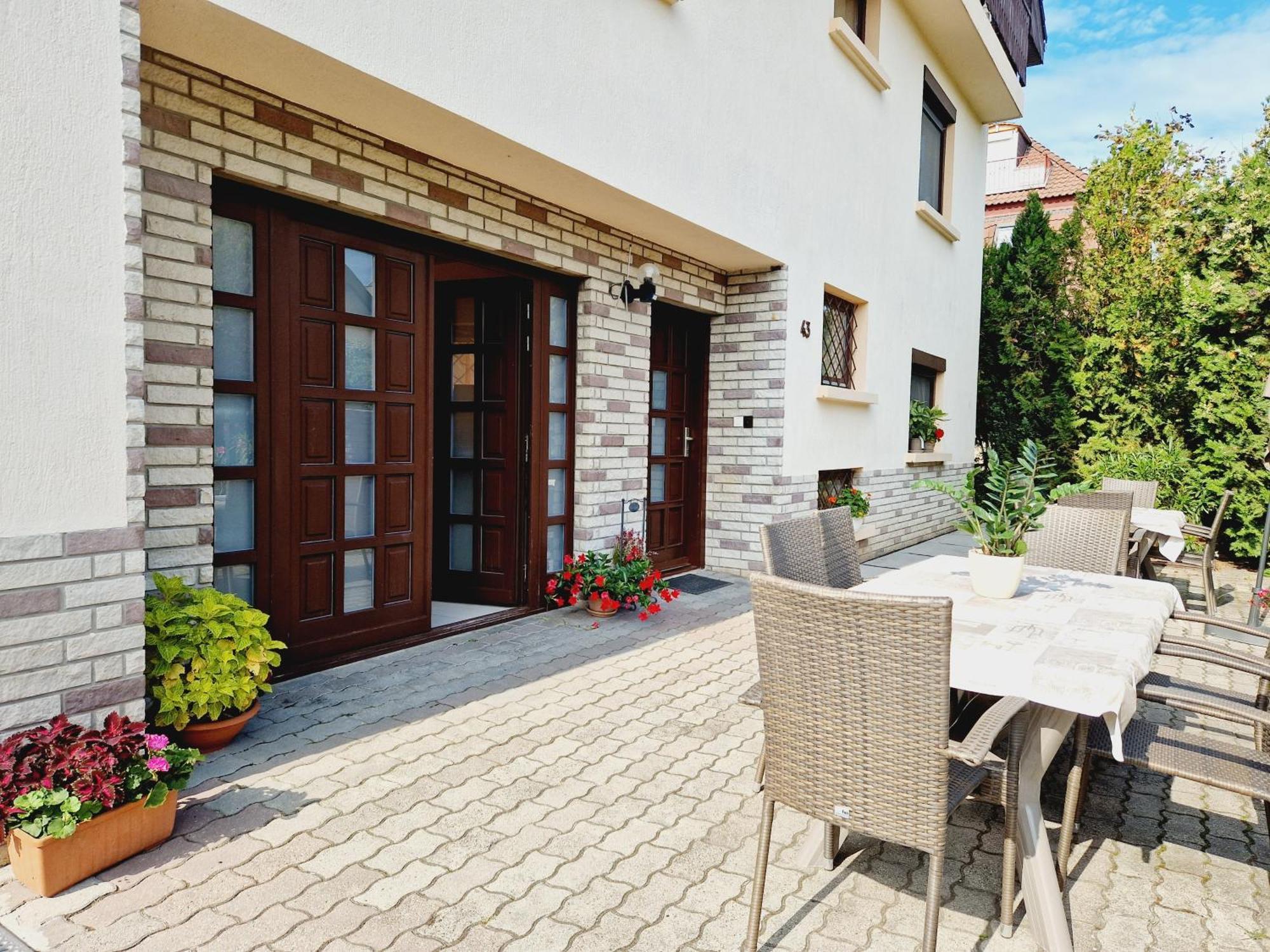 バラトンフレド Balaton Panzio Fuered Bed & Breakfast エクステリア 写真