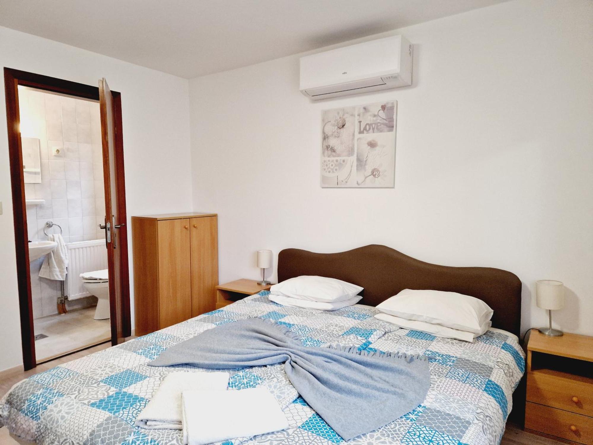 バラトンフレド Balaton Panzio Fuered Bed & Breakfast エクステリア 写真