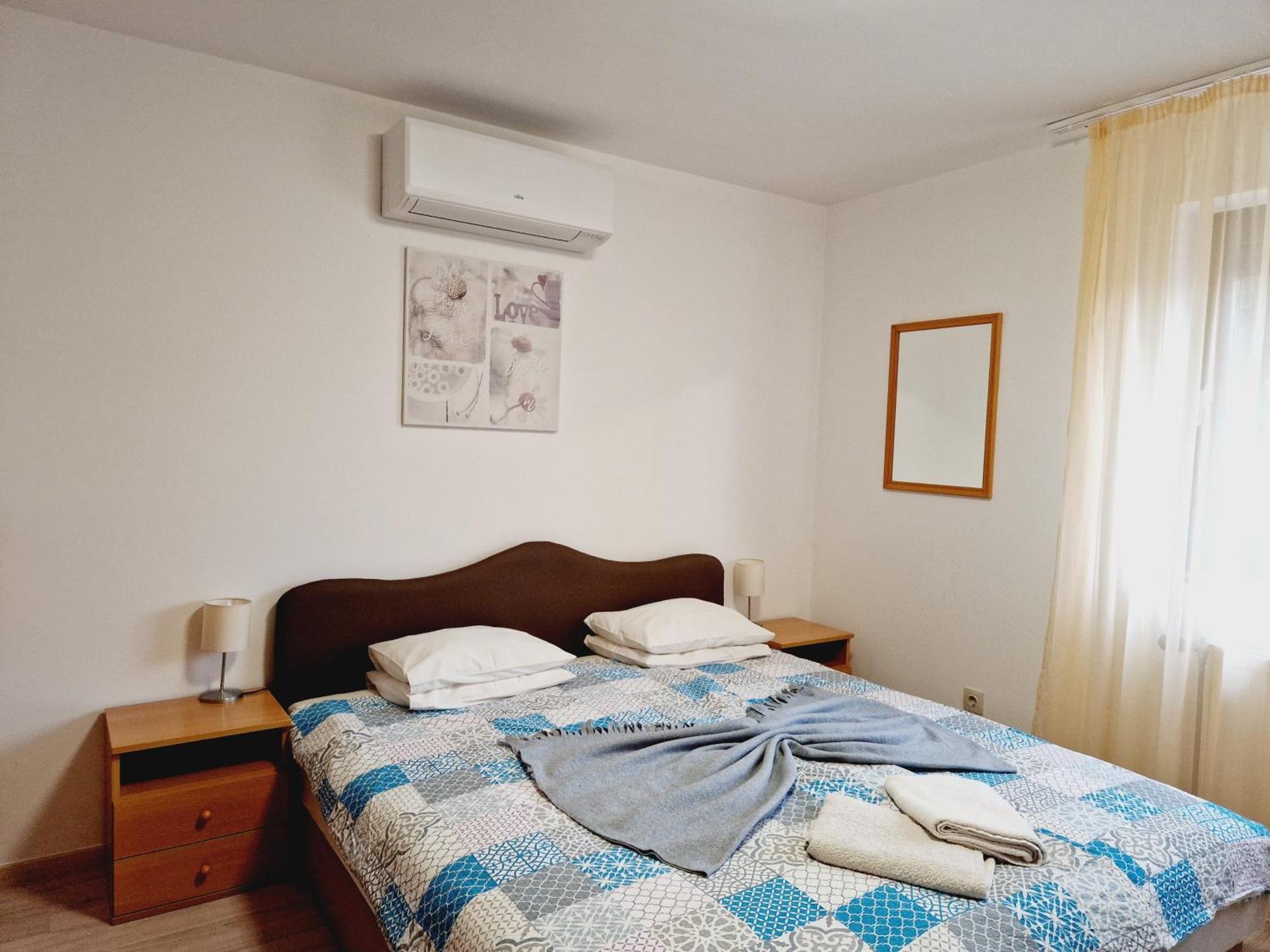 バラトンフレド Balaton Panzio Fuered Bed & Breakfast エクステリア 写真