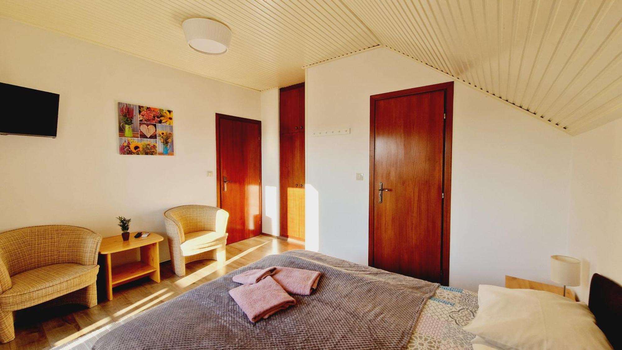 バラトンフレド Balaton Panzio Fuered Bed & Breakfast エクステリア 写真